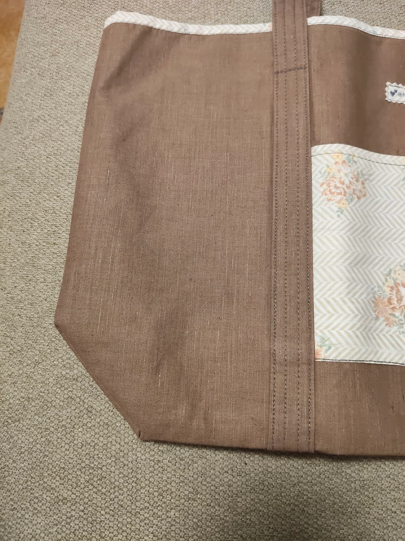 Maskucadas-Tote bag van zacht katoen met effen stof en bloemenprint binnenkant met bijpassende bloemenrand Tie-Dye – photo 3